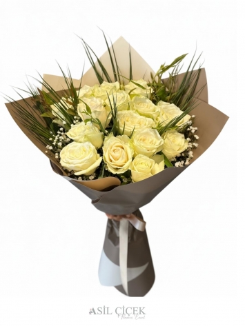 15 Adet İthal Beyaz Gül Buketi